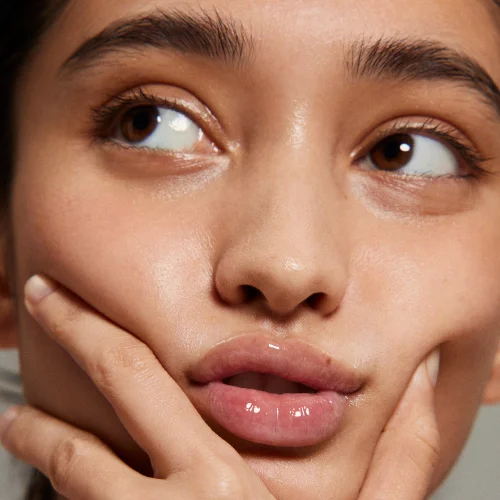 Lip Protection Essence 10g SPF 10 Image 4